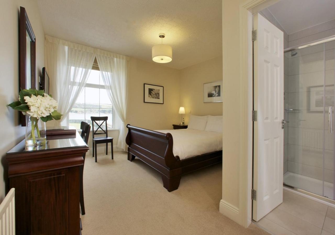Walter Raleigh Hotel Йол Екстериор снимка