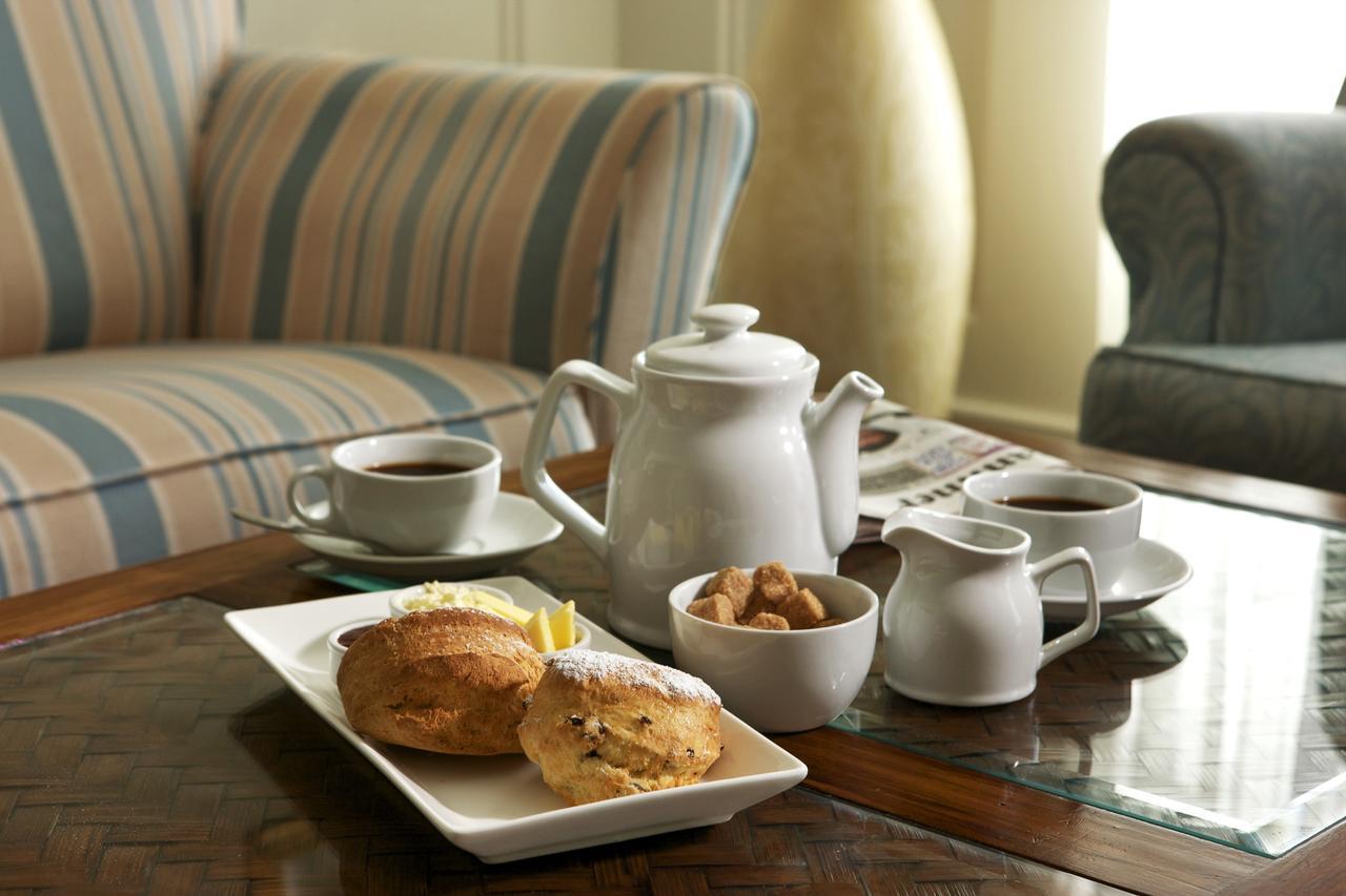 Walter Raleigh Hotel Йол Екстериор снимка